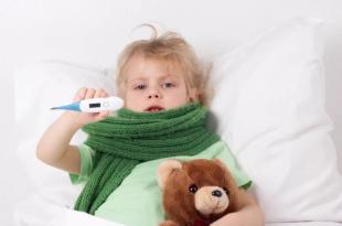 Что делать родителям, если у ребенка 2-5 лет температура и рвота?